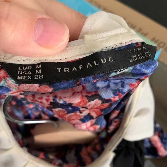 Zara Floral Collared Top With Bow Tie - Picture 2 of 2